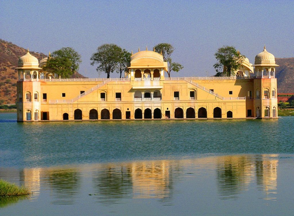 Парящий дворец Джал-Махал