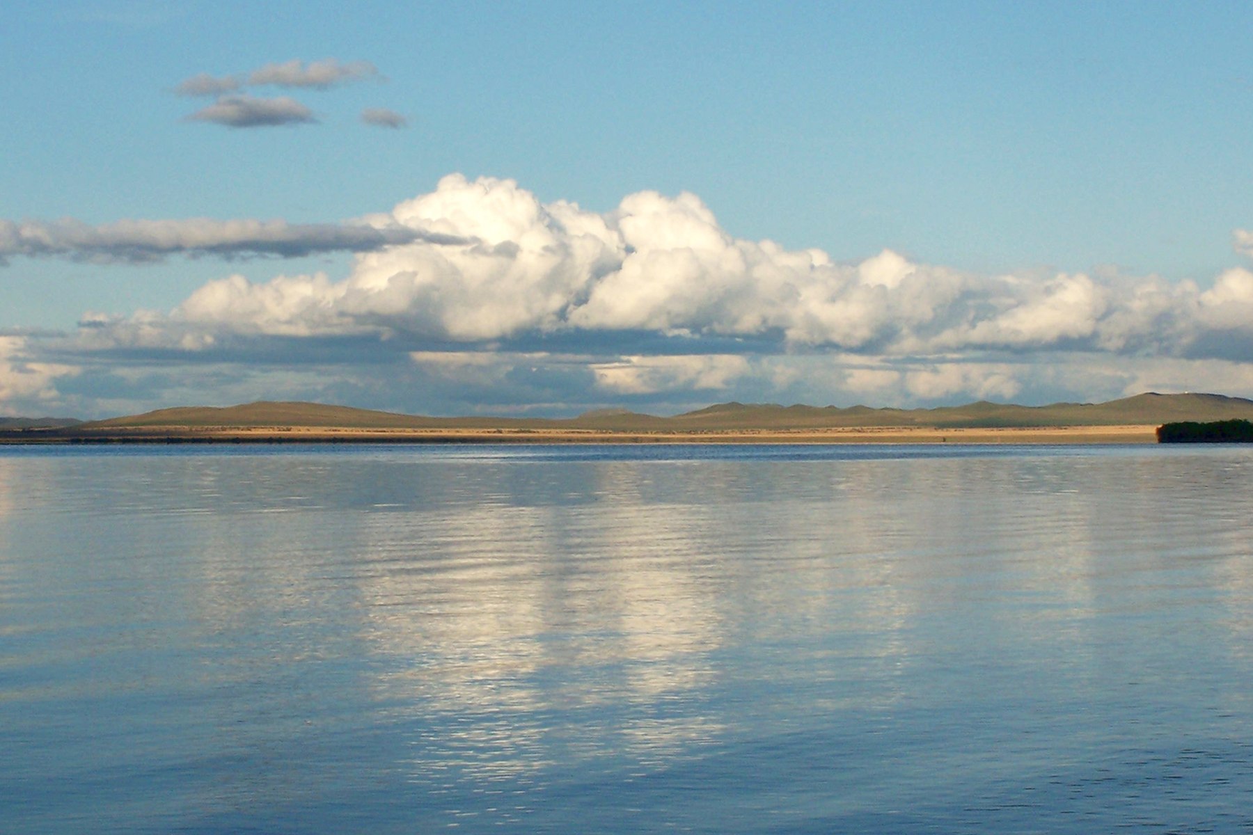 Озеро шира в хакасии. Озеро Шира Хакасия. Иткуль Хакасия. Хакасское озеро Шира. Озеро Сабинское Хакасия.